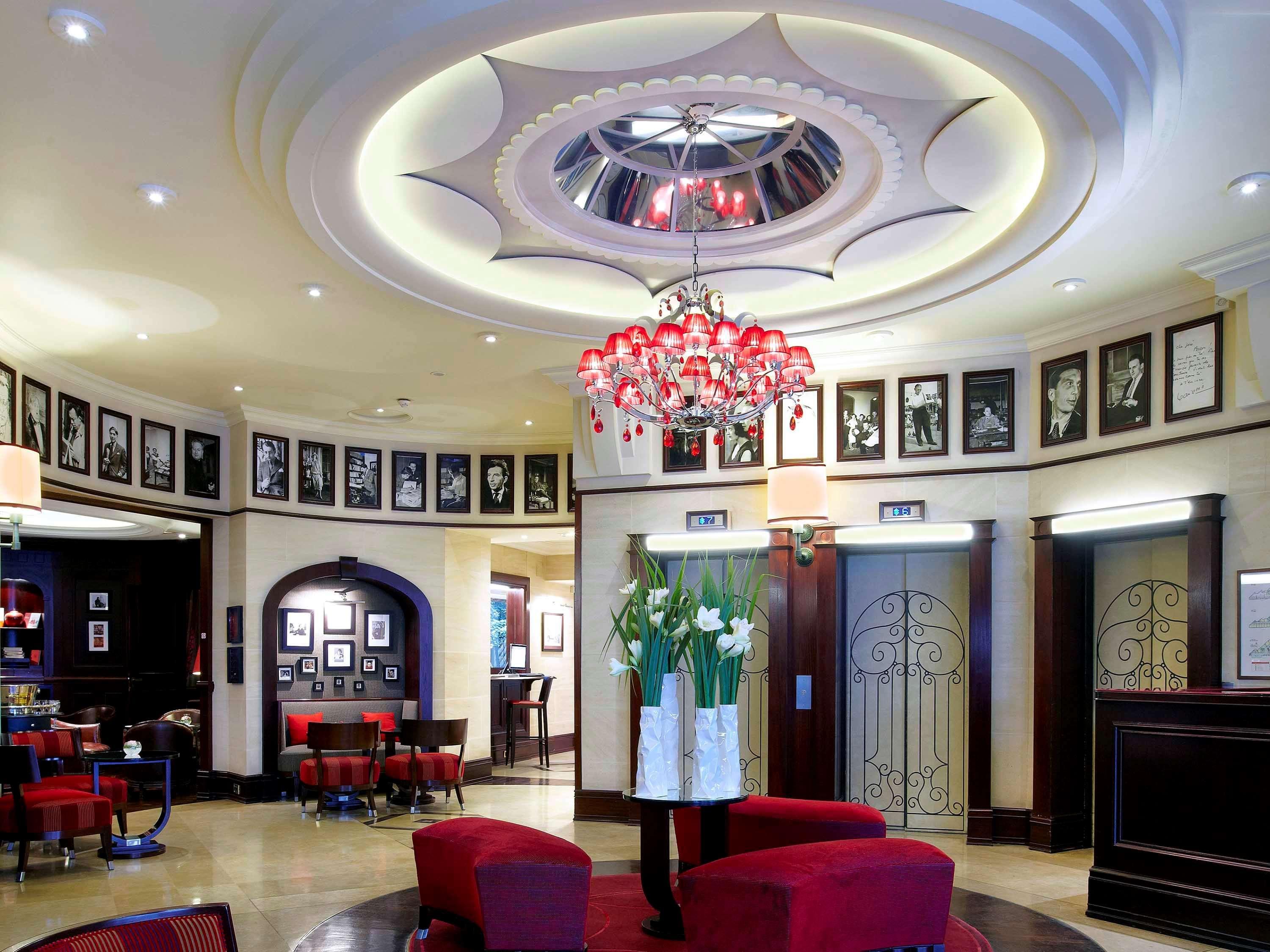 فندق بون رويال باريس المظهر الخارجي الصورة The lobby of the hotel